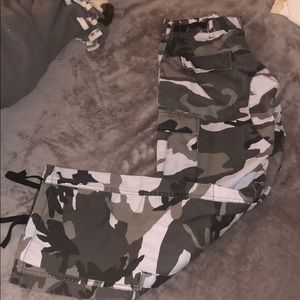 Zumiez camo pant